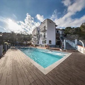 residence-il-poggio-marina-dandora.hotelitalianriviera.com/