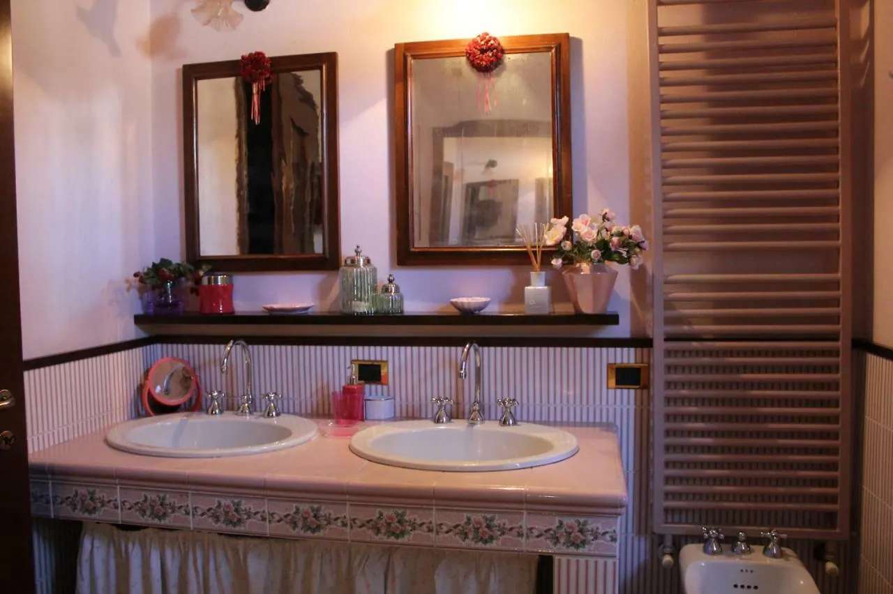 B&B Al Roncaccio Calco  Bed & Breakfast Calco (Lombardy)